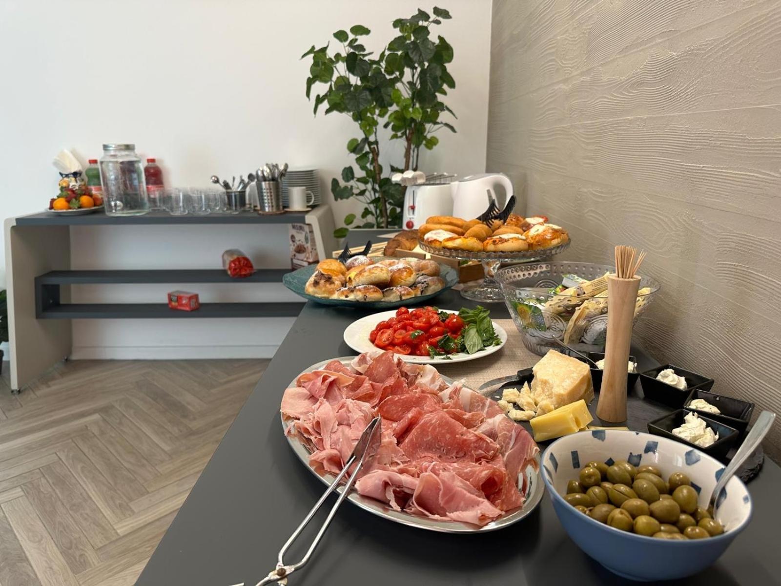 La Terrazza Su Dante Rooms Палермо Екстериор снимка